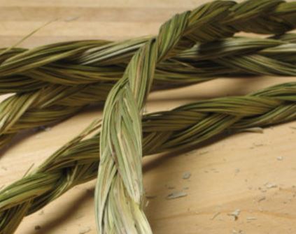 BRAIDED SWEETGRASS 20 to 23 inch LOOSE WITH HEADER - NEW922
