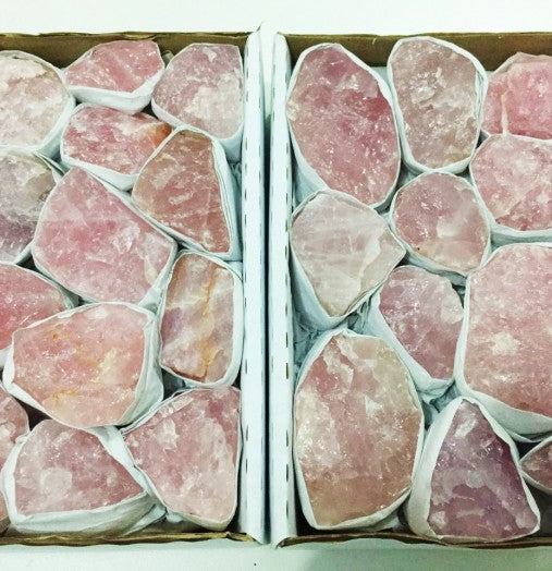 Rose Quartz Rough Flat Box - Approx. .8 kg & 10-15 pieces per box 18 x 12 cm - BRAZIL - NEW122